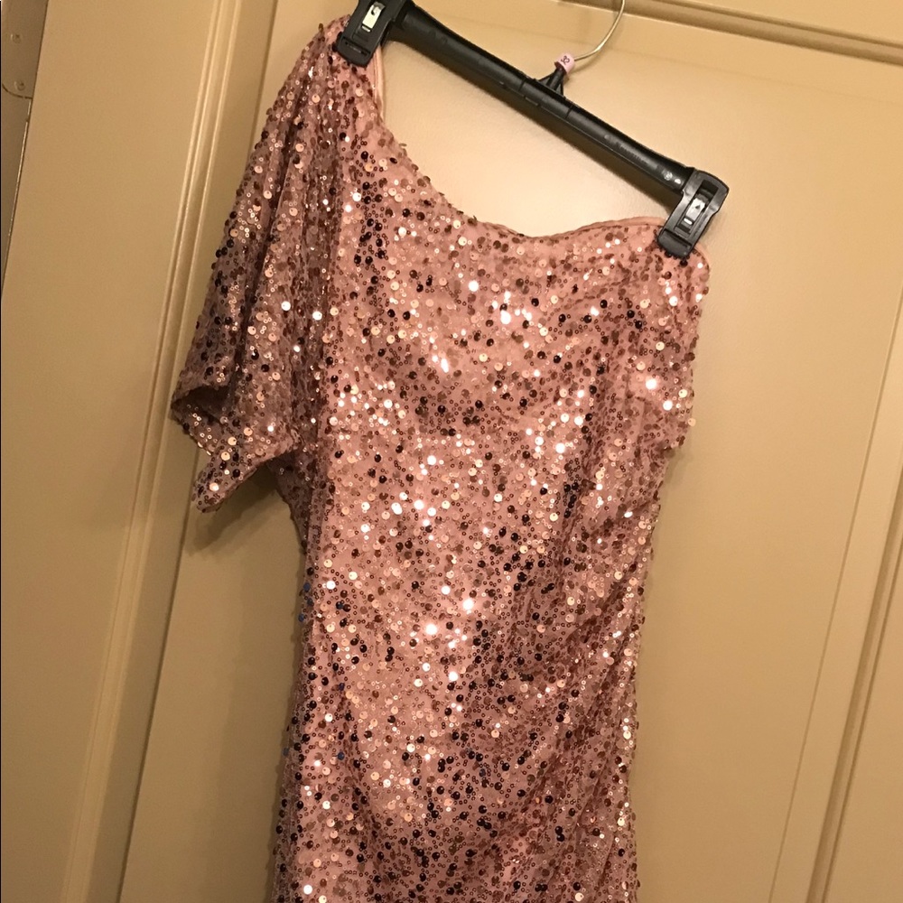 Jodi Kristopher rose gold sequin cocktail dress